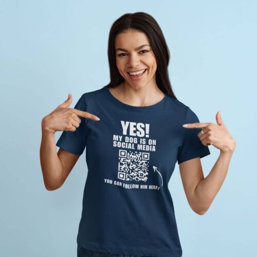 Woman Wearing Social Media Dog T-shirt - Navy